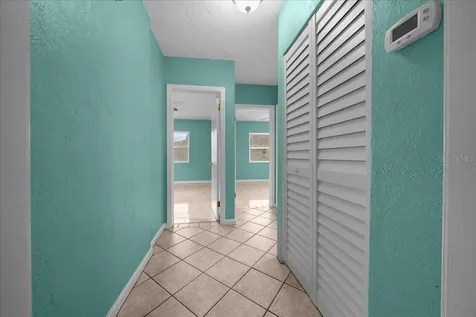 2810 SE Lake Weir Avenue Ocala FL 34471