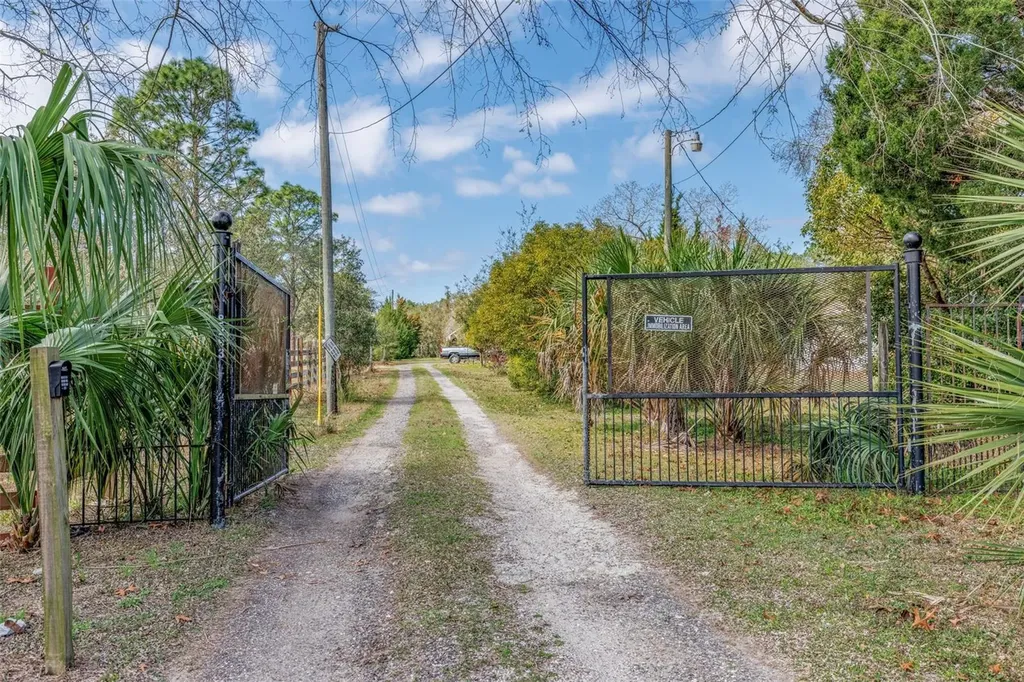 8279 Sunshine Grove Road Brooksville FL 34613