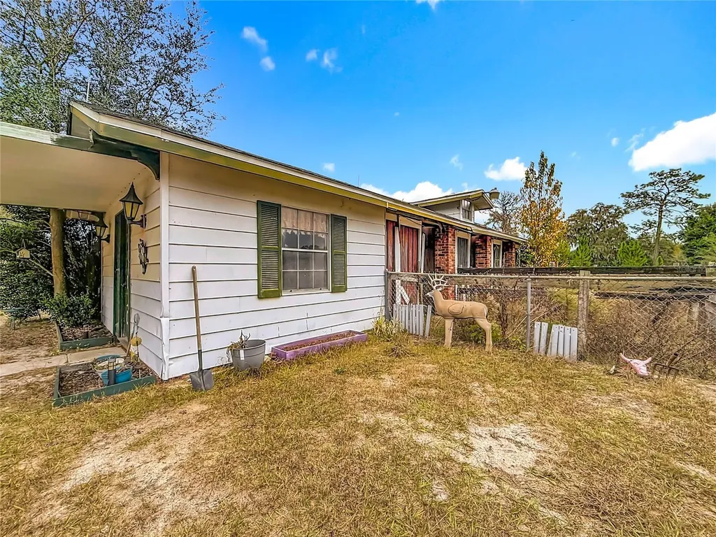 12521 SW Highway 484 Dunnellon FL 34432