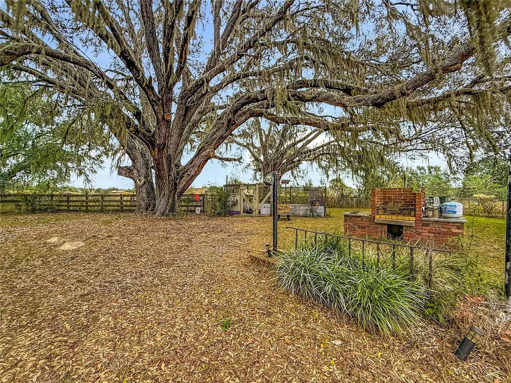 12521 SW Highway 484 Dunnellon FL 34432