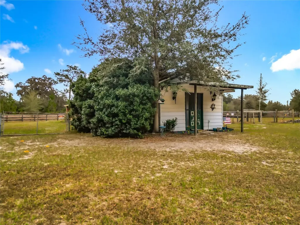 12521 SW Highway 484 Dunnellon FL 34432