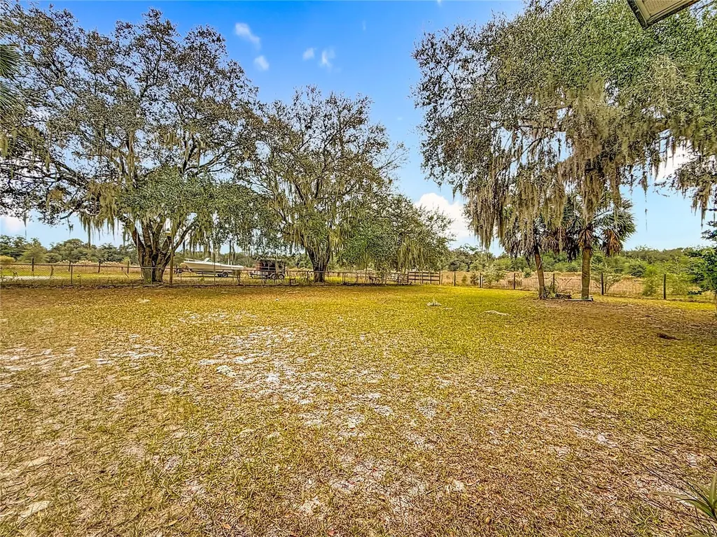 12521 SW Highway 484 Dunnellon FL 34432