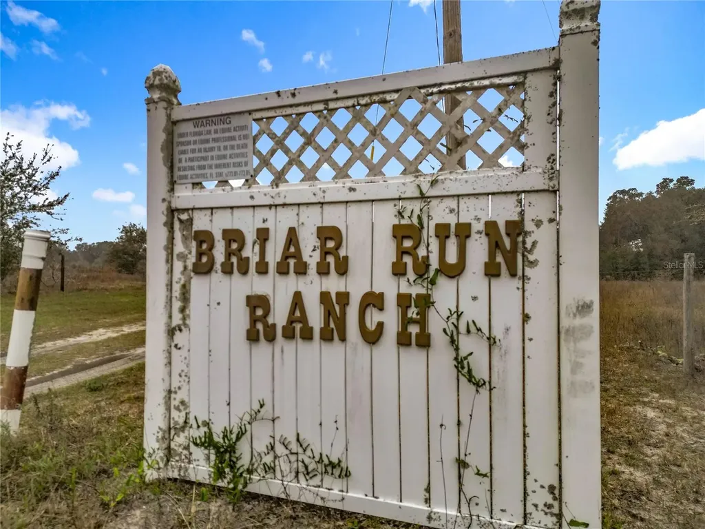 12521 SW Highway 484 Dunnellon FL 34432