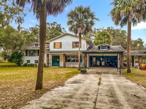 12521 SW Highway 484 Dunnellon FL 34432