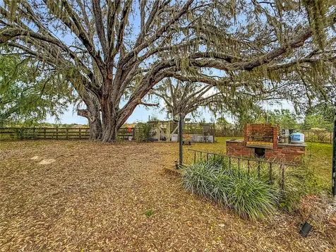 12521 SW Highway 484 Dunnellon FL 34432