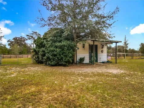 12521 SW Highway 484 Dunnellon FL 34432