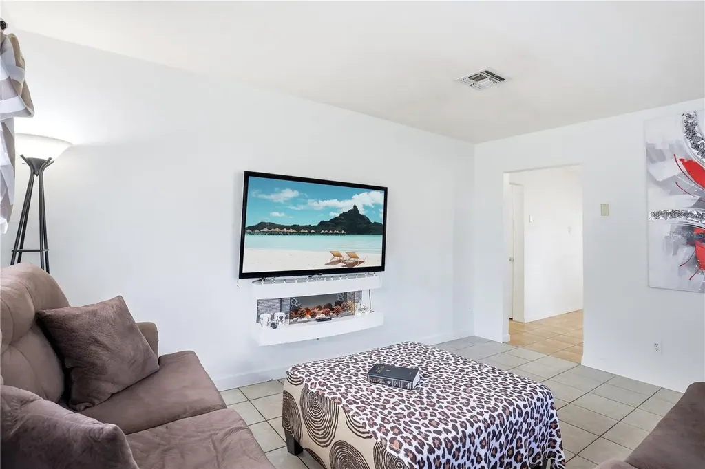 225 E Pomelo Street Lake Alfred FL 33850