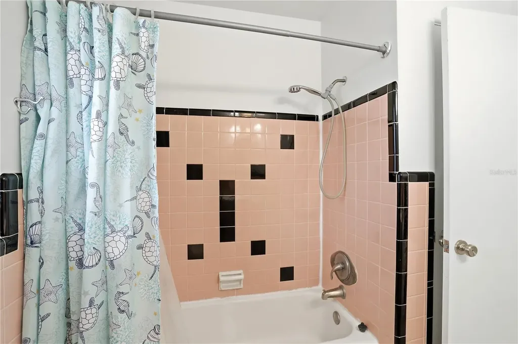 225 E Pomelo Street Lake Alfred FL 33850