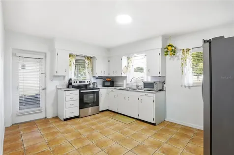 225 E Pomelo Street Lake Alfred FL 33850