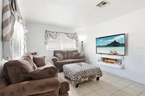 225 E Pomelo Street Lake Alfred FL 33850