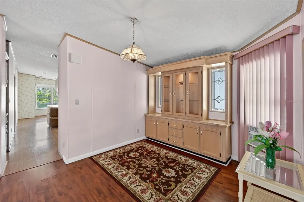 1001 Starkey Road, Lot#355 Largo FL 33771