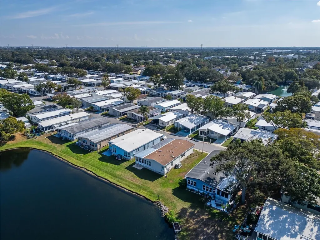 1001 Starkey Road, Lot#355 Largo FL 33771