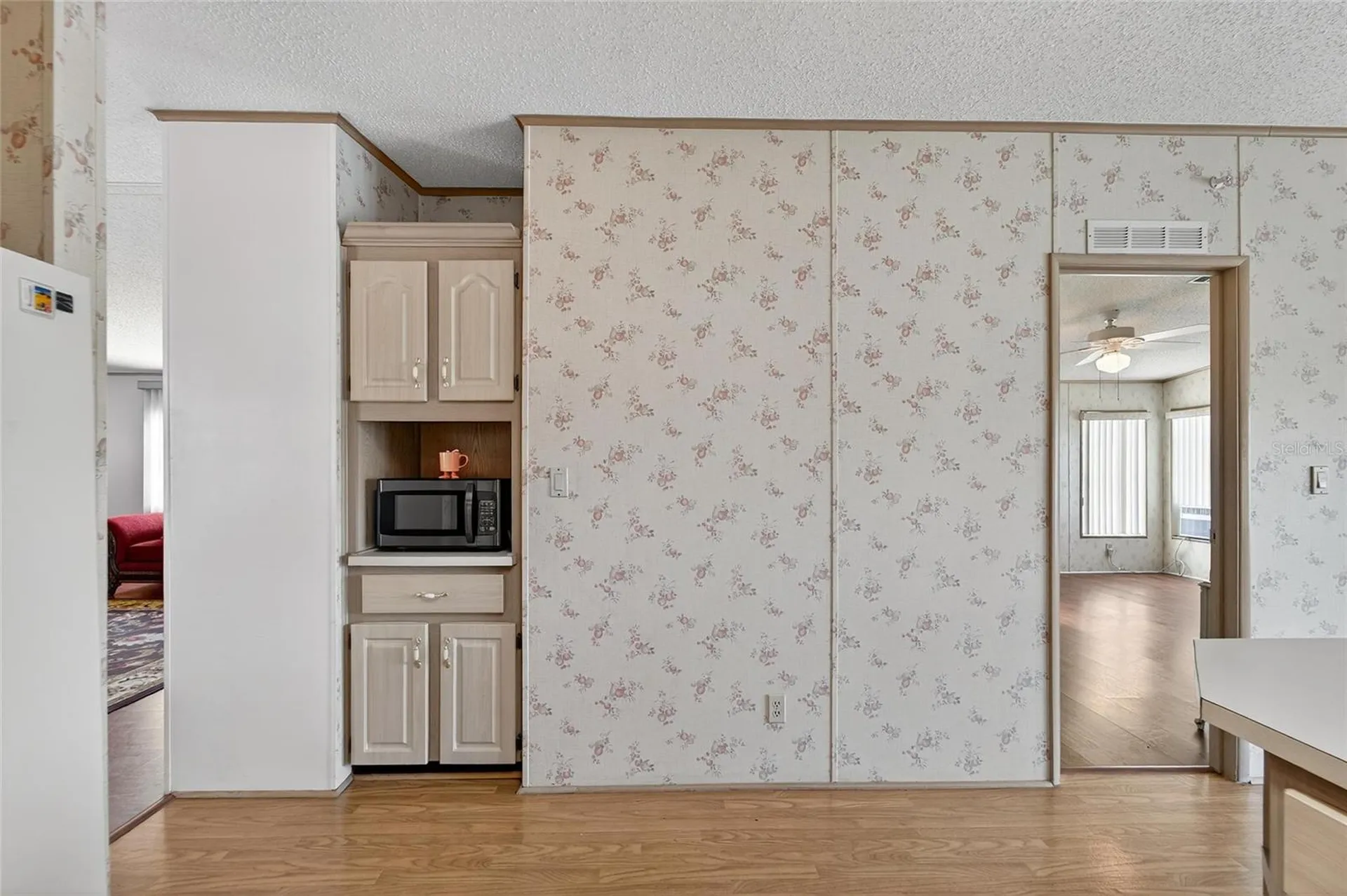 1001 Starkey Road, Lot#355 Largo FL 33771