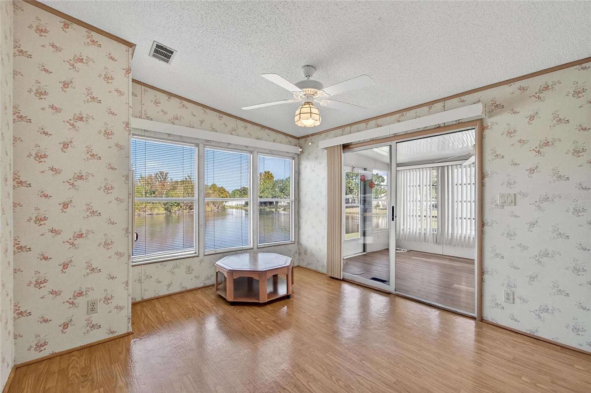 1001 Starkey Road, Lot#355 Largo FL 33771