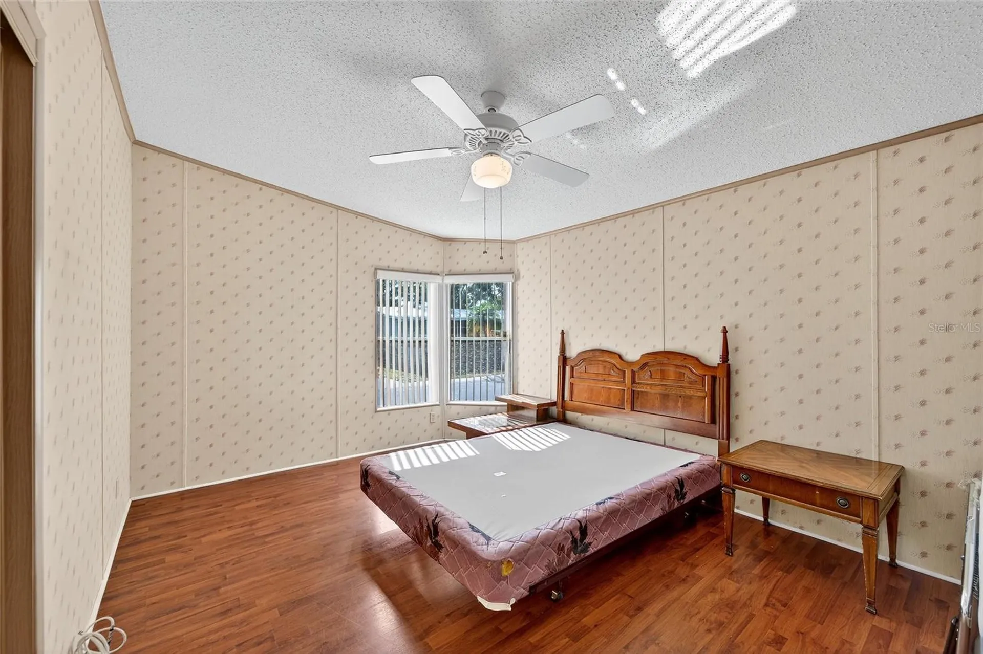 1001 Starkey Road, Lot#355 Largo FL 33771