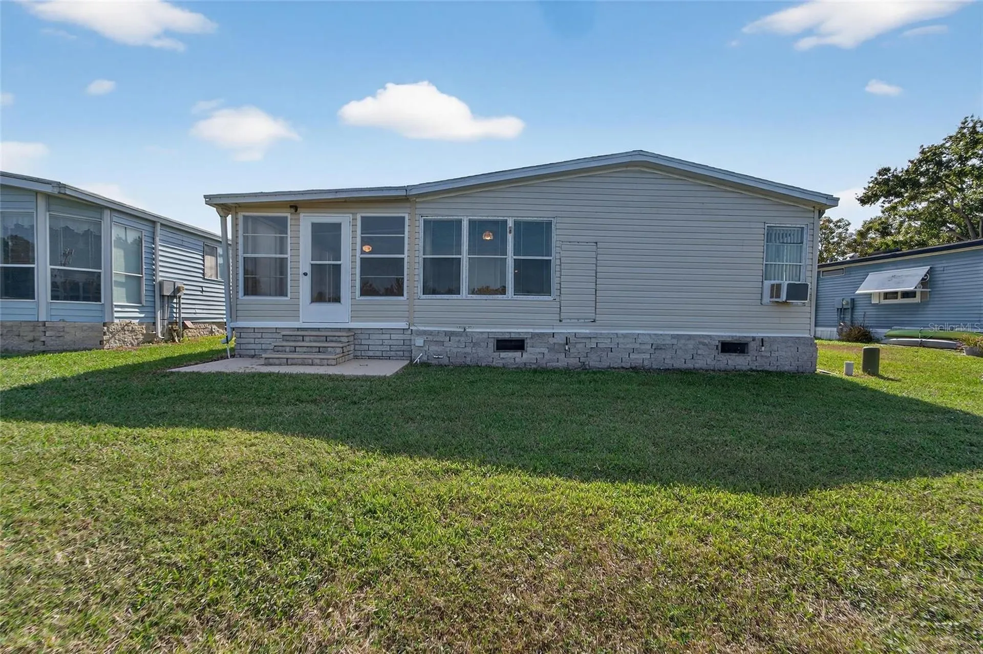 1001 Starkey Road, Lot#355 Largo FL 33771