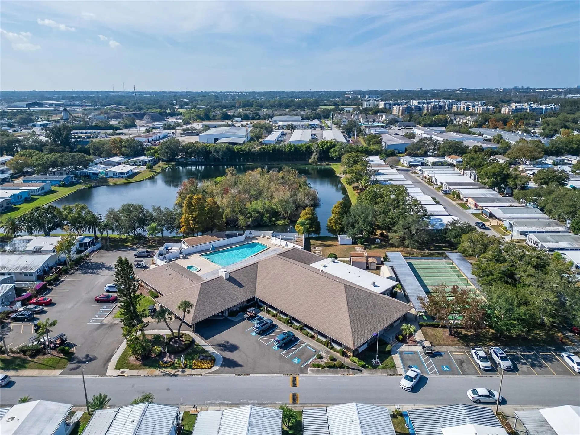 1001 Starkey Road, Lot#355 Largo FL 33771