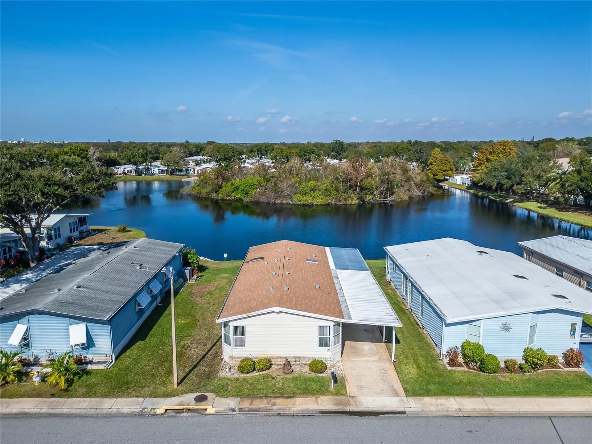1001 Starkey Road, Lot#355 Largo FL 33771
