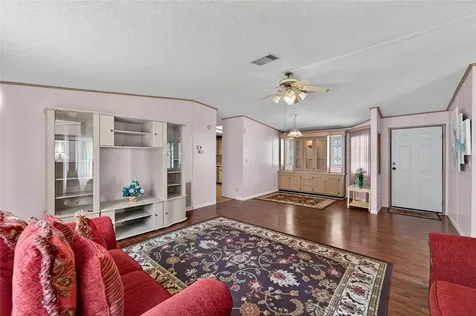 1001 Starkey Road, Lot#355 Largo FL 33771