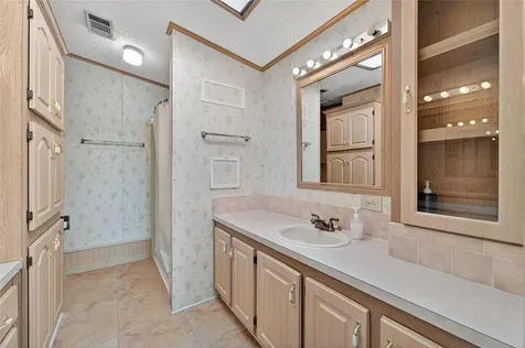 1001 Starkey Road, Lot#355 Largo FL 33771