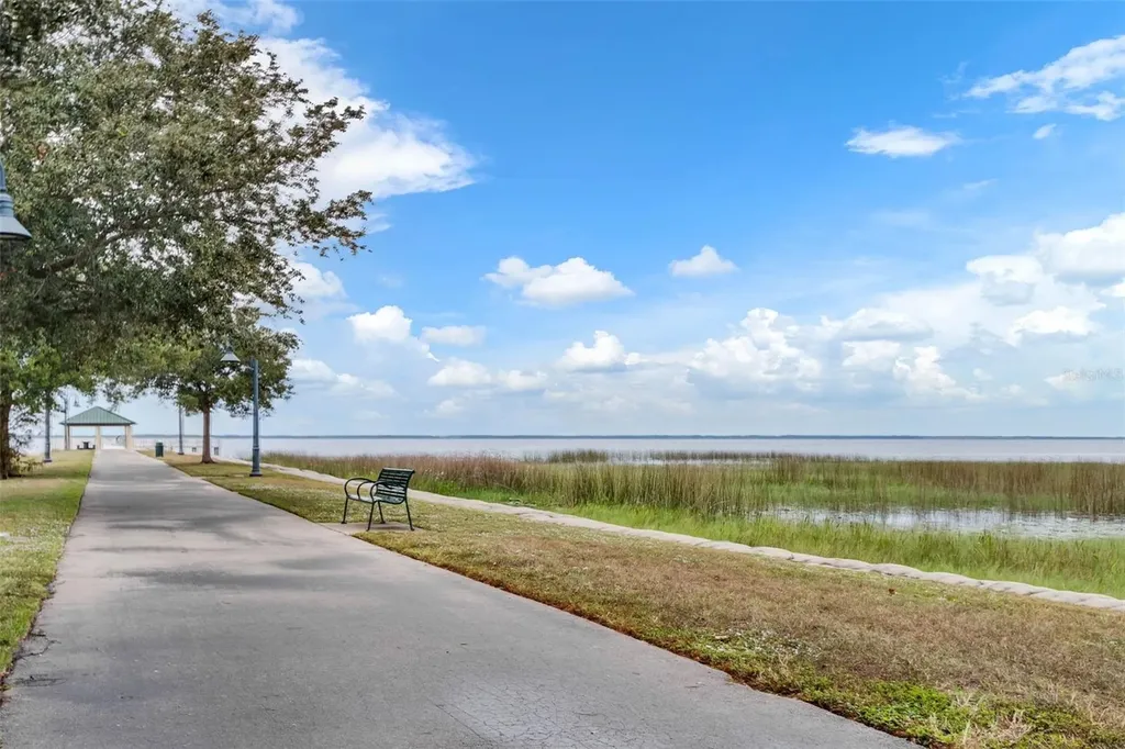1801 Lakeshore Boulevard St Cloud FL 34769