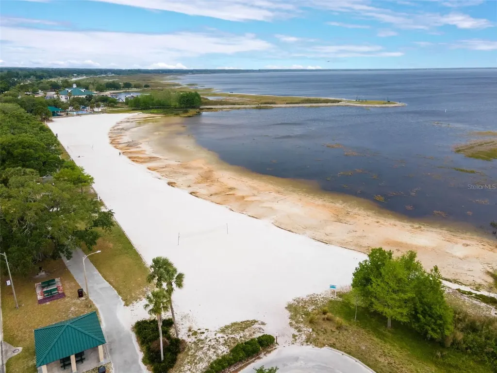 1801 Lakeshore Boulevard St Cloud FL 34769