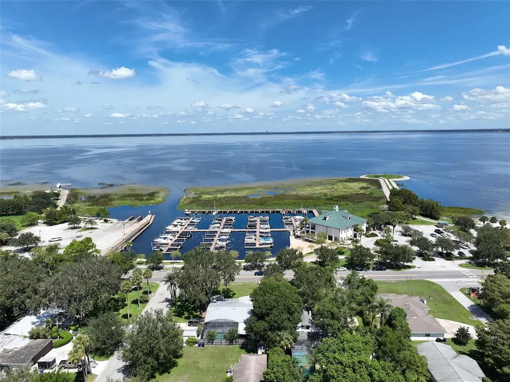 1801 Lakeshore Boulevard St Cloud FL 34769