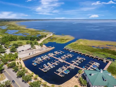 1801 Lakeshore Boulevard St Cloud FL 34769