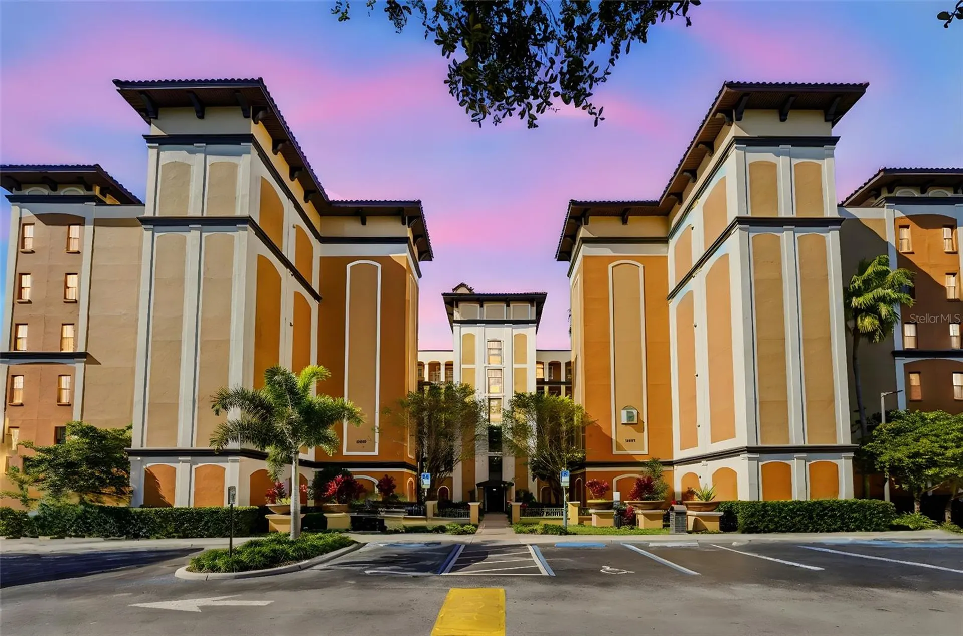 12544 Floridays Resort Drive Orlando FL 32821