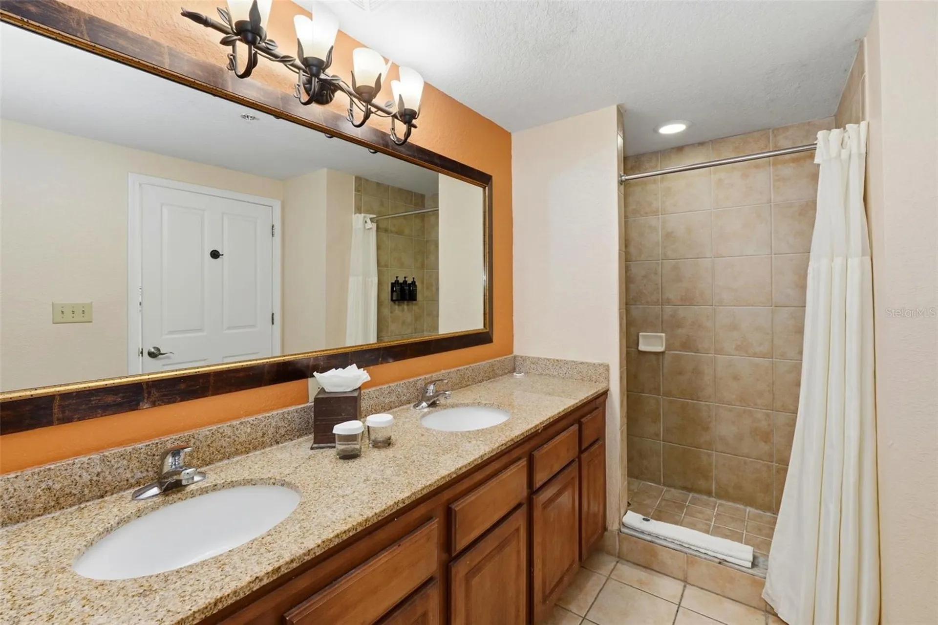 12544 Floridays Resort Drive Orlando FL 32821