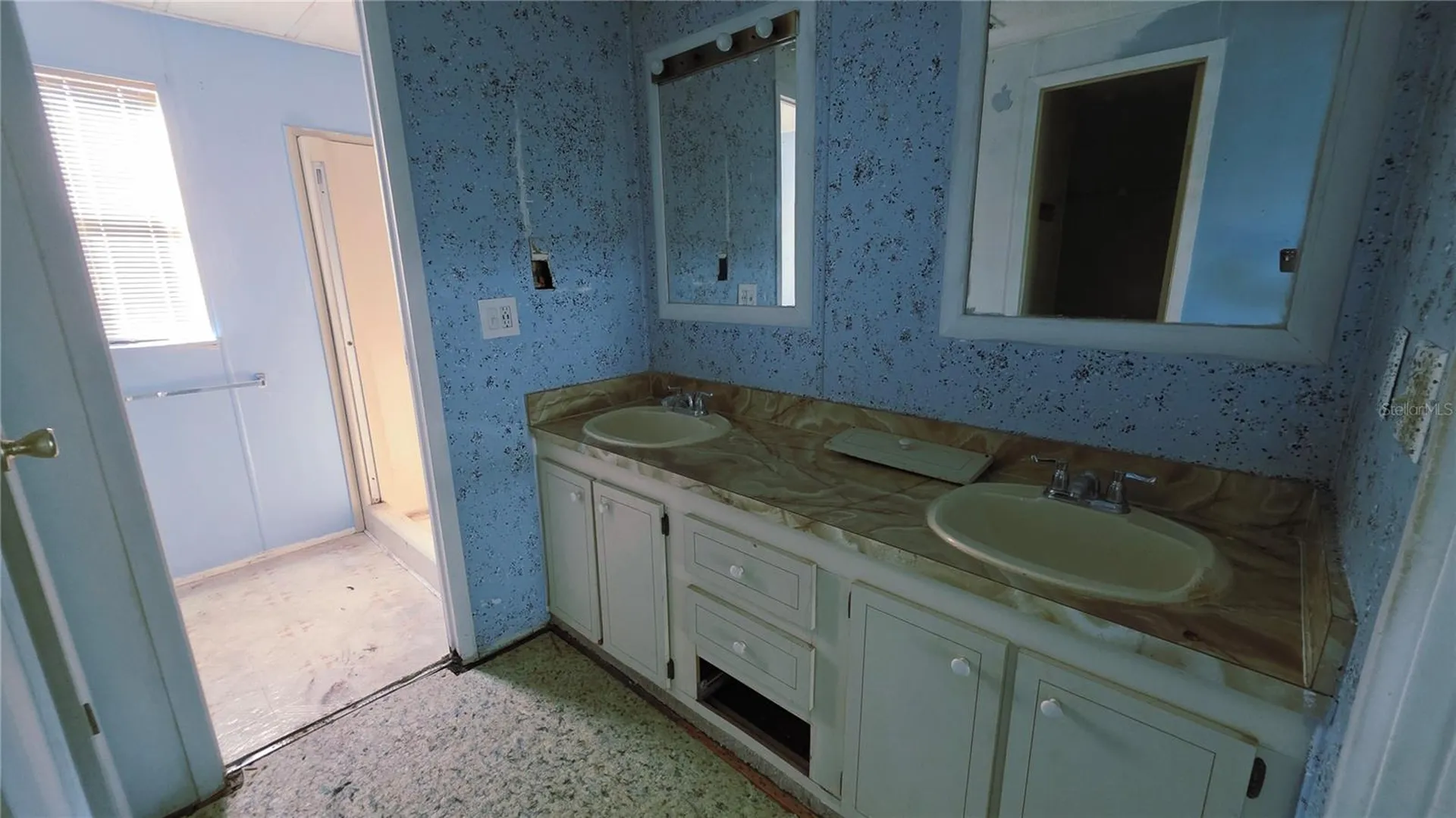 437 Skyline Drive E Lakeland FL 33801