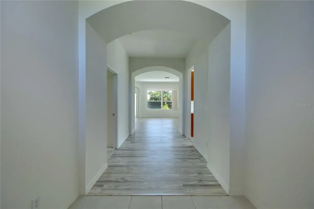 1679 Pinyon Pine Drive Sarasota FL 34240