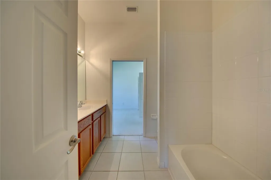 1679 Pinyon Pine Drive Sarasota FL 34240