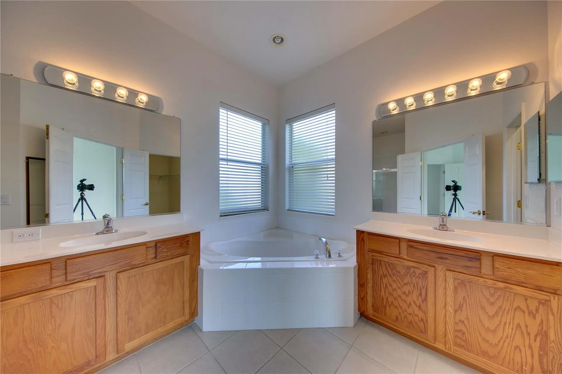 1679 Pinyon Pine Drive Sarasota FL 34240