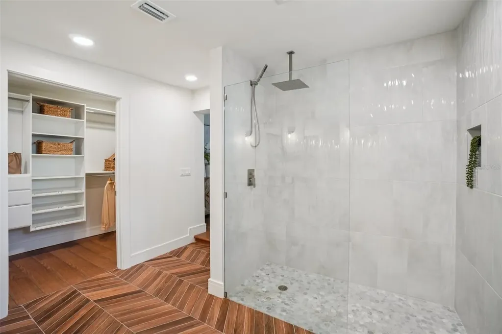 3123 W La Salle Street Tampa FL 33607
