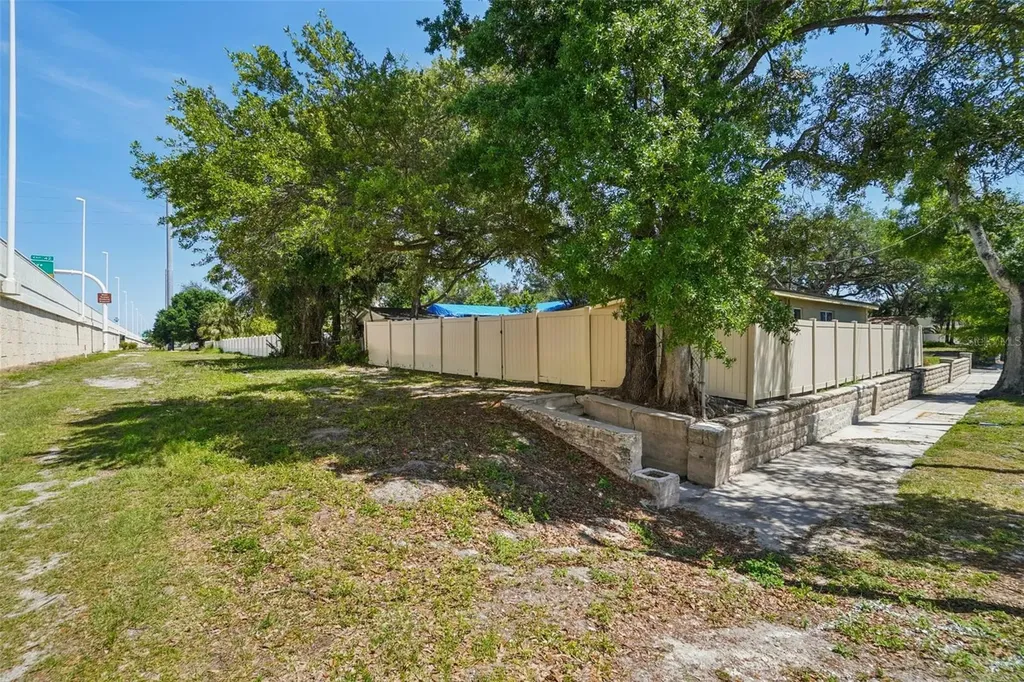 3123 W La Salle Street Tampa FL 33607