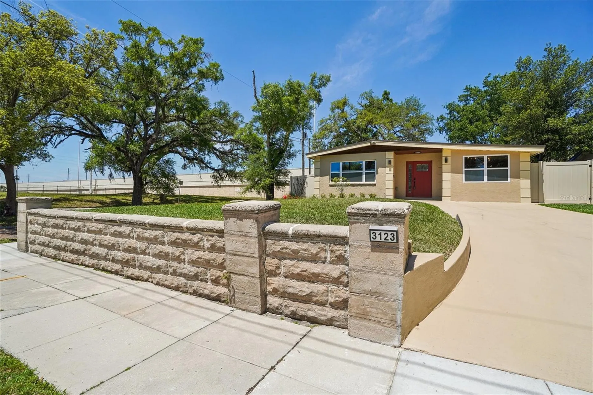 3123 W La Salle Street Tampa FL 33607