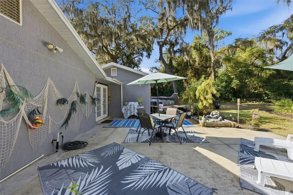 206 S Hunting Lodge Drive Inverness FL 34453