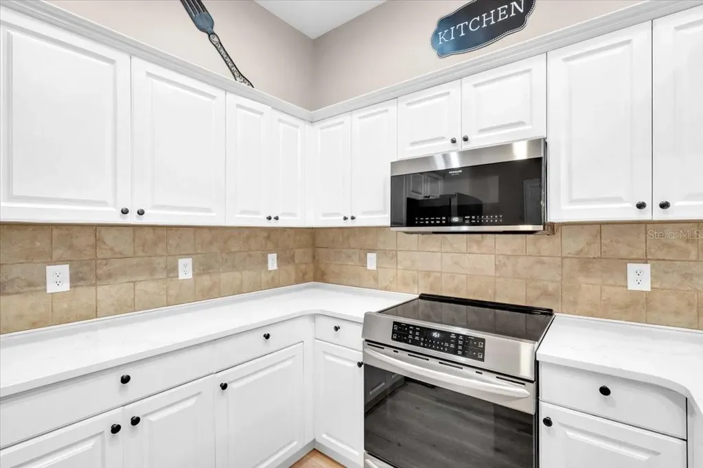 2306 64th Street W Bradenton FL 34209