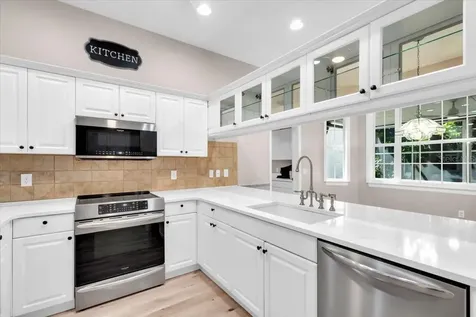 2306 64th Street W Bradenton FL 34209
