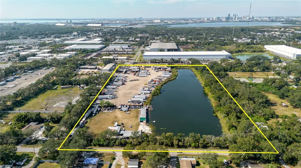 5482 S 24th Avenue Tampa FL 33619
