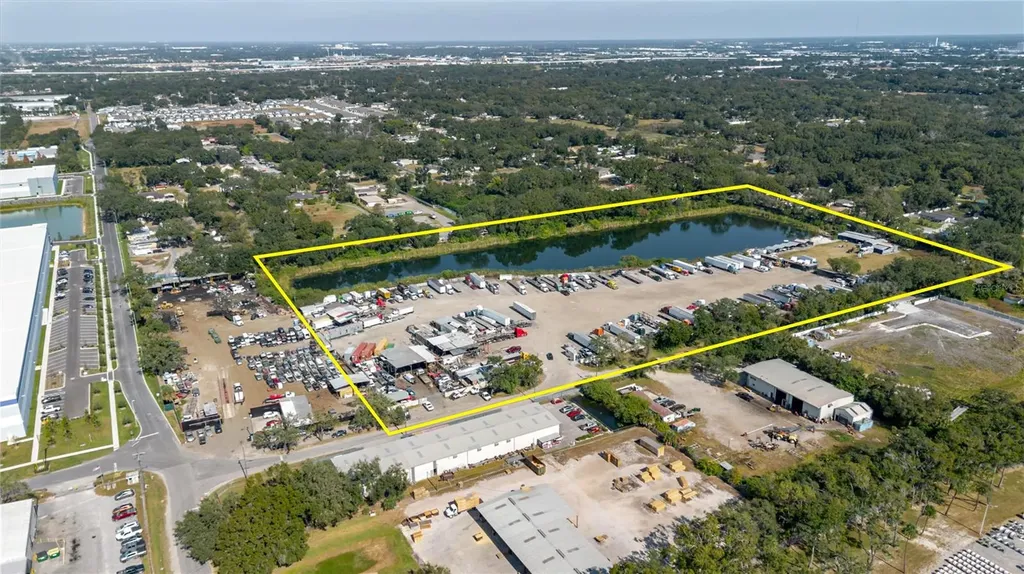 5482 S 24th Avenue Tampa FL 33619