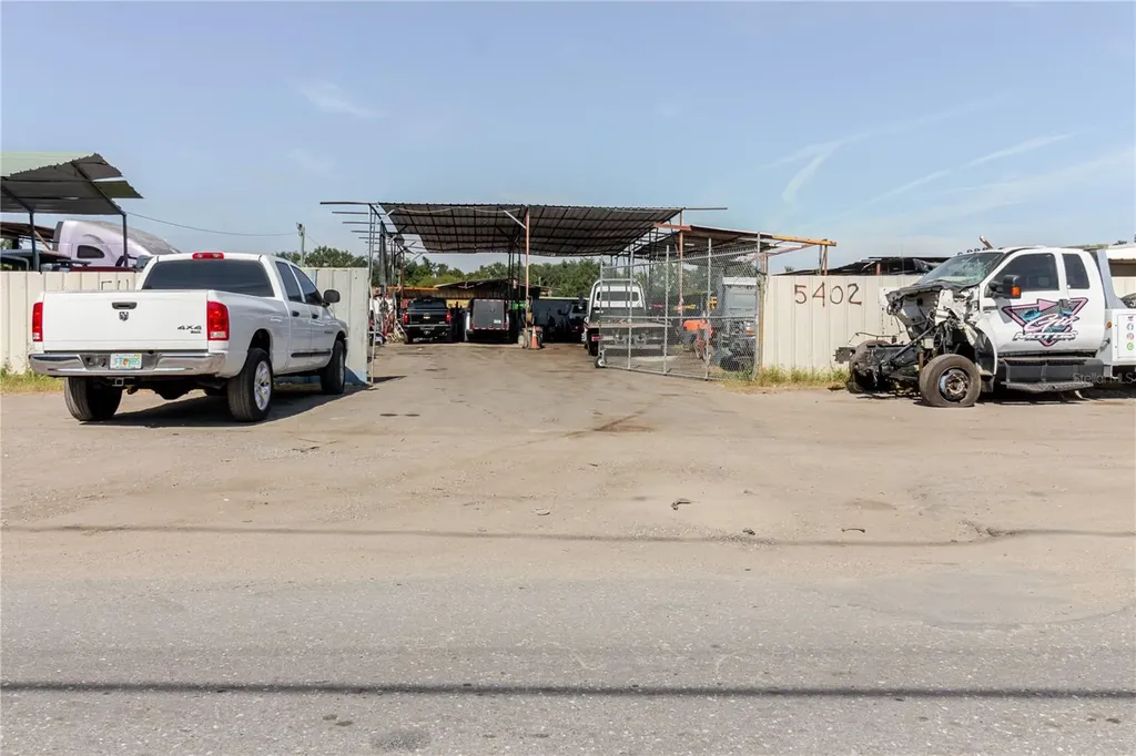 5482 S 24th Avenue Tampa FL 33619