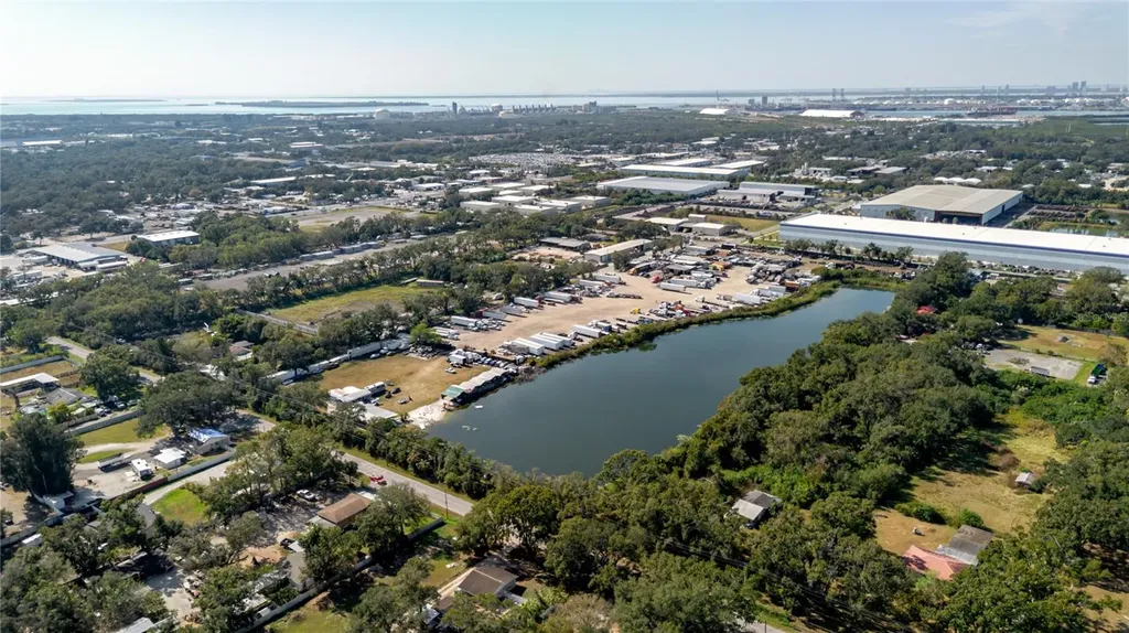 5482 S 24th Avenue Tampa FL 33619