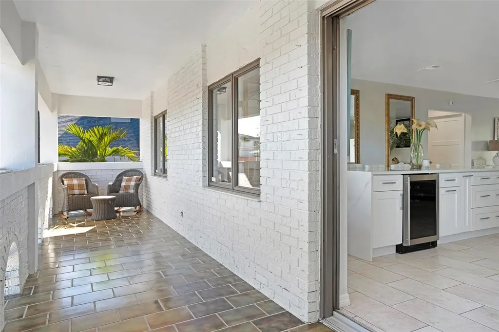 2710 Hibiscus Drive W Belleair Beach FL 33786