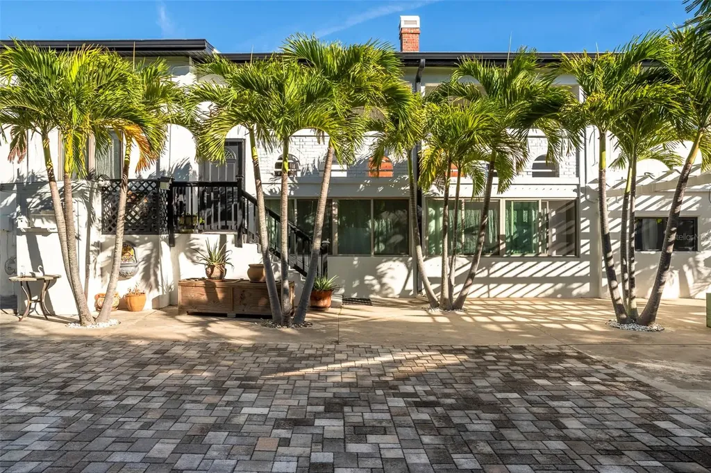 2710 Hibiscus Drive W Belleair Beach FL 33786