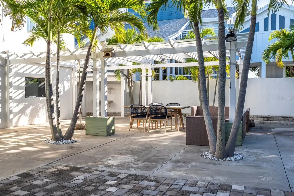 2710 Hibiscus Drive W Belleair Beach FL 33786