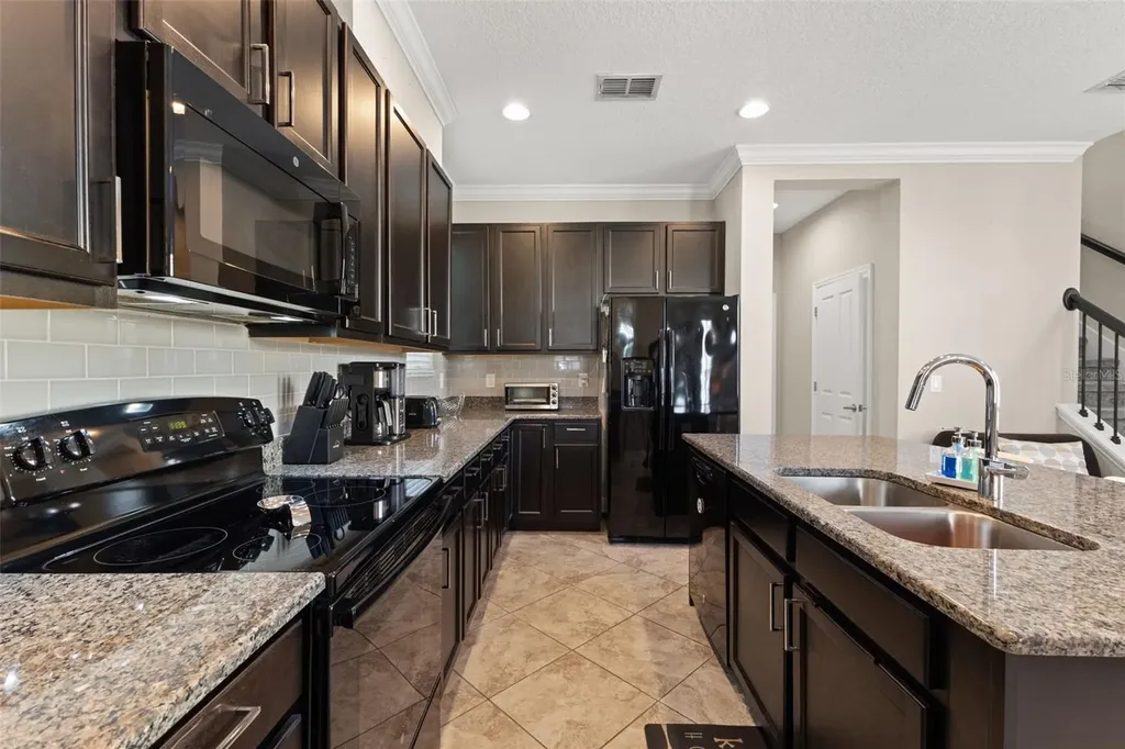 311 Vista Cruiser Lane Oldsmar FL 34677