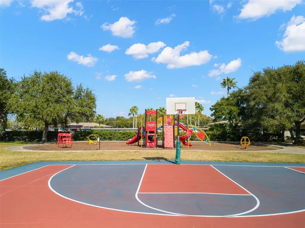 311 Vista Cruiser Lane Oldsmar FL 34677