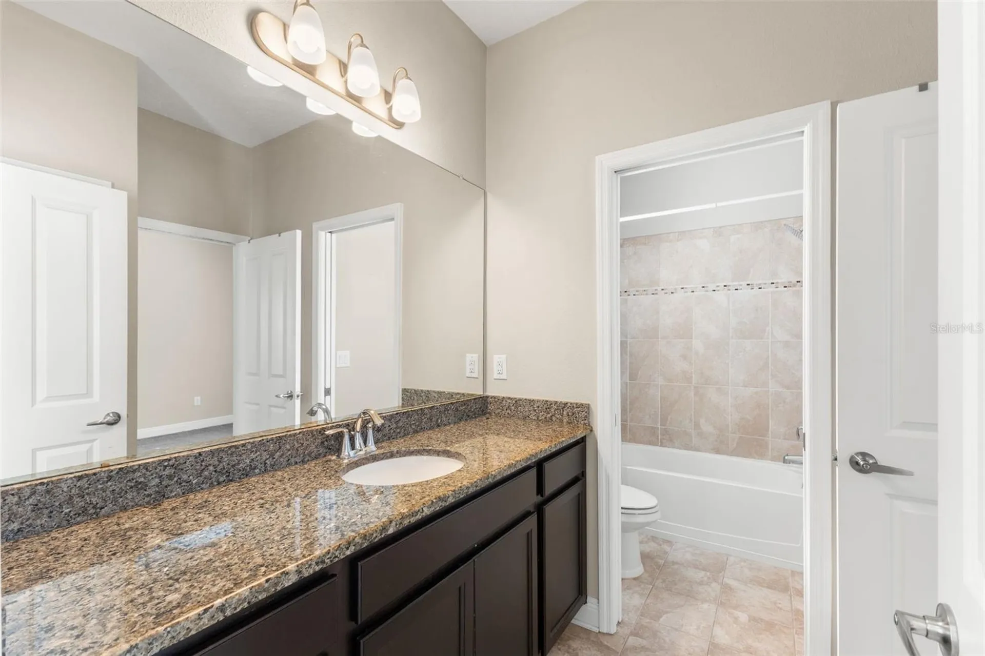 311 Vista Cruiser Lane Oldsmar FL 34677
